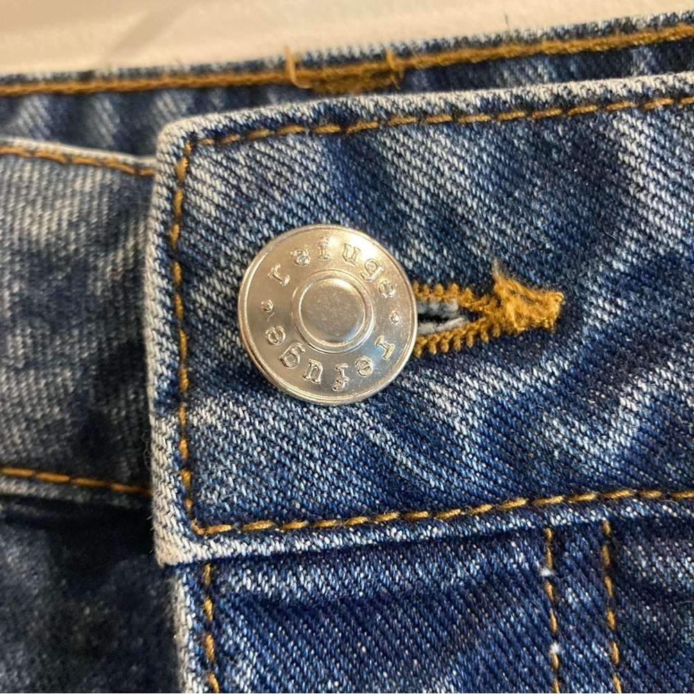 REFUGE DENIM Sz 15 Mom Style Super High Rise Mid-Wash Jeans - Picture 5 of 11